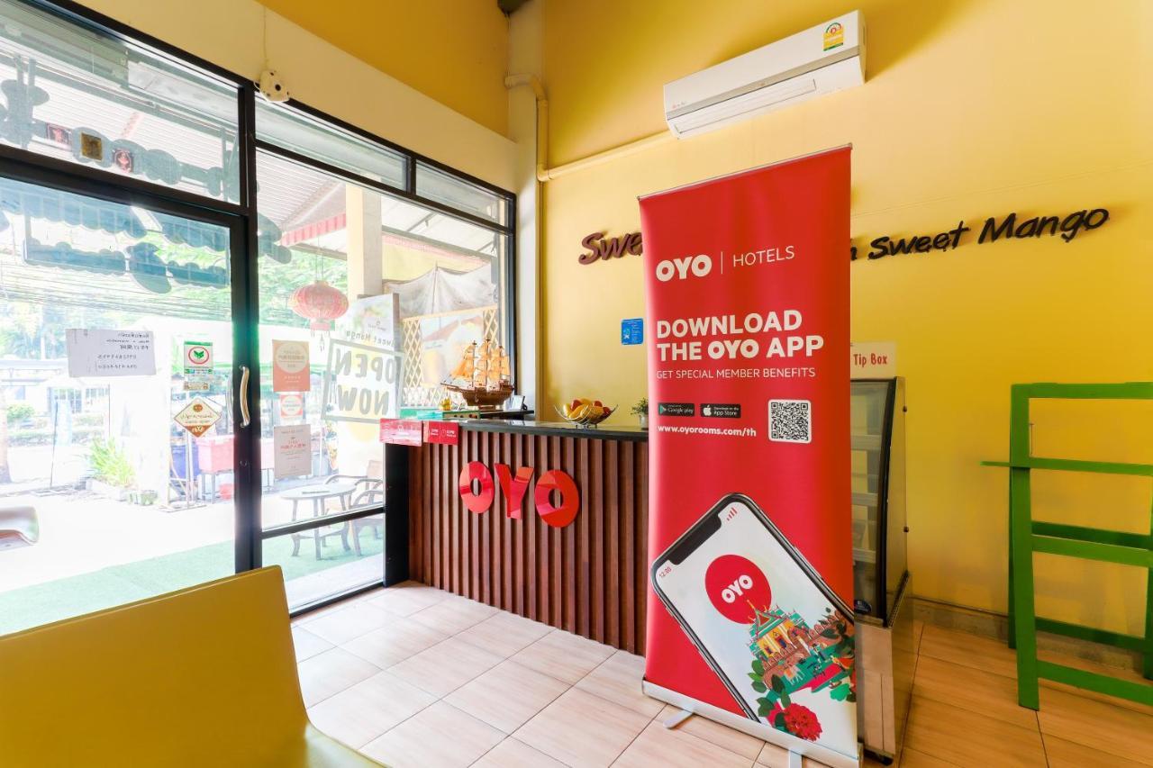 Oyo 743 Sweet Mango Cafe And Hostel チエンマイ エクステリア 写真